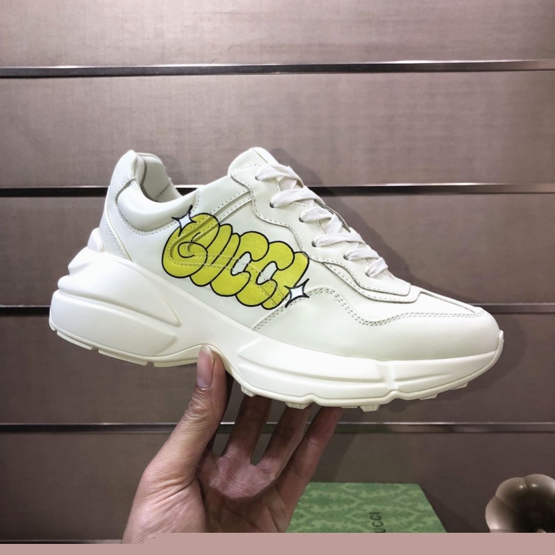 G*u*i casual shoes